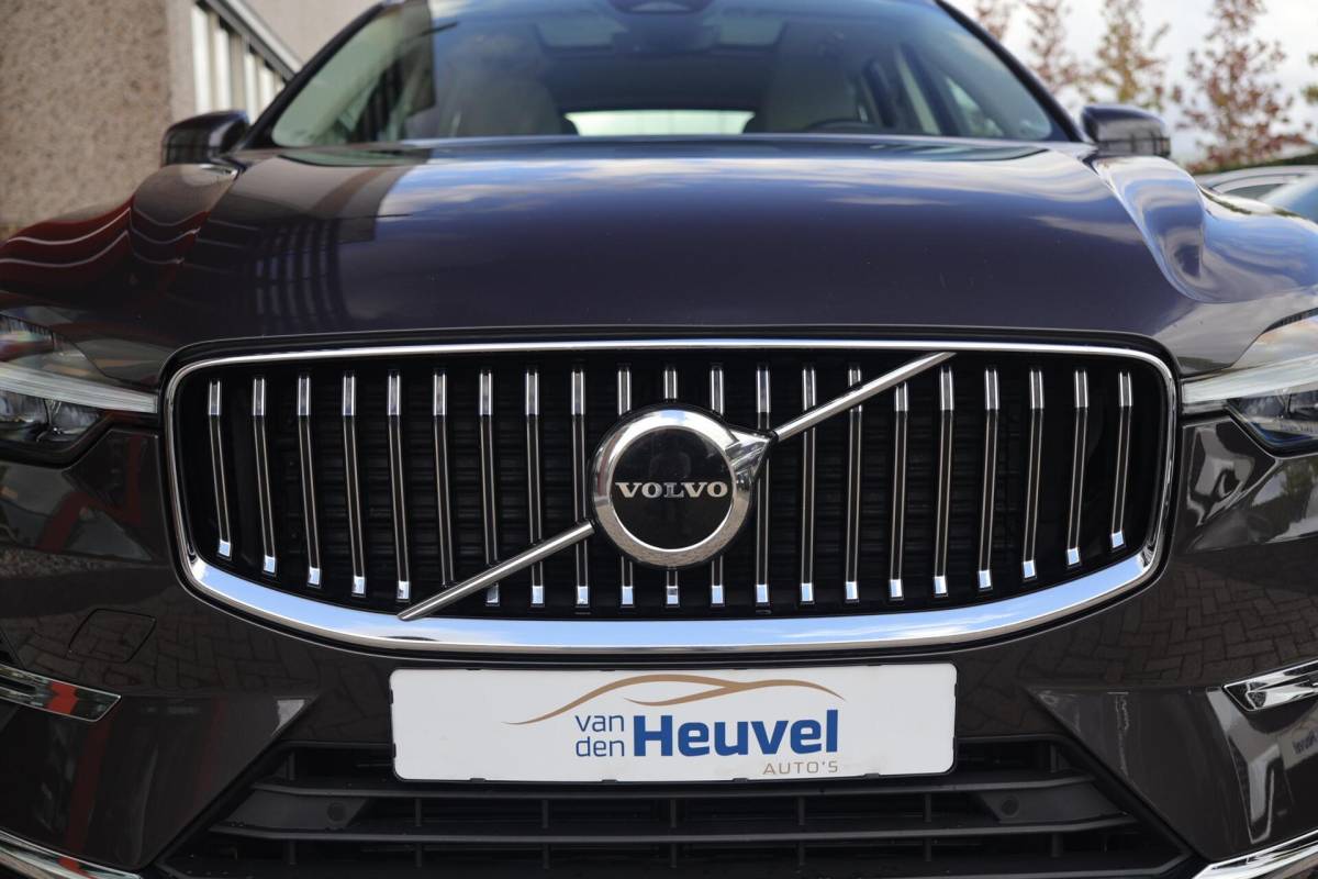 Volvo XC60 Volvo XC60 T6 Recharge AWD Inscription | Stoelverwarming | Trekhaak | Parkeercamera | Leder | Panoramadak | Keyless