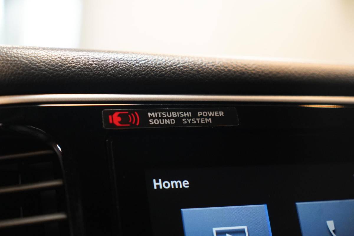 Mitsubishi Outlander Mitsubishi Outlander 2.4 PHEV Intense+ Panorama|CarPlay|4WD|Elektrische achterklep