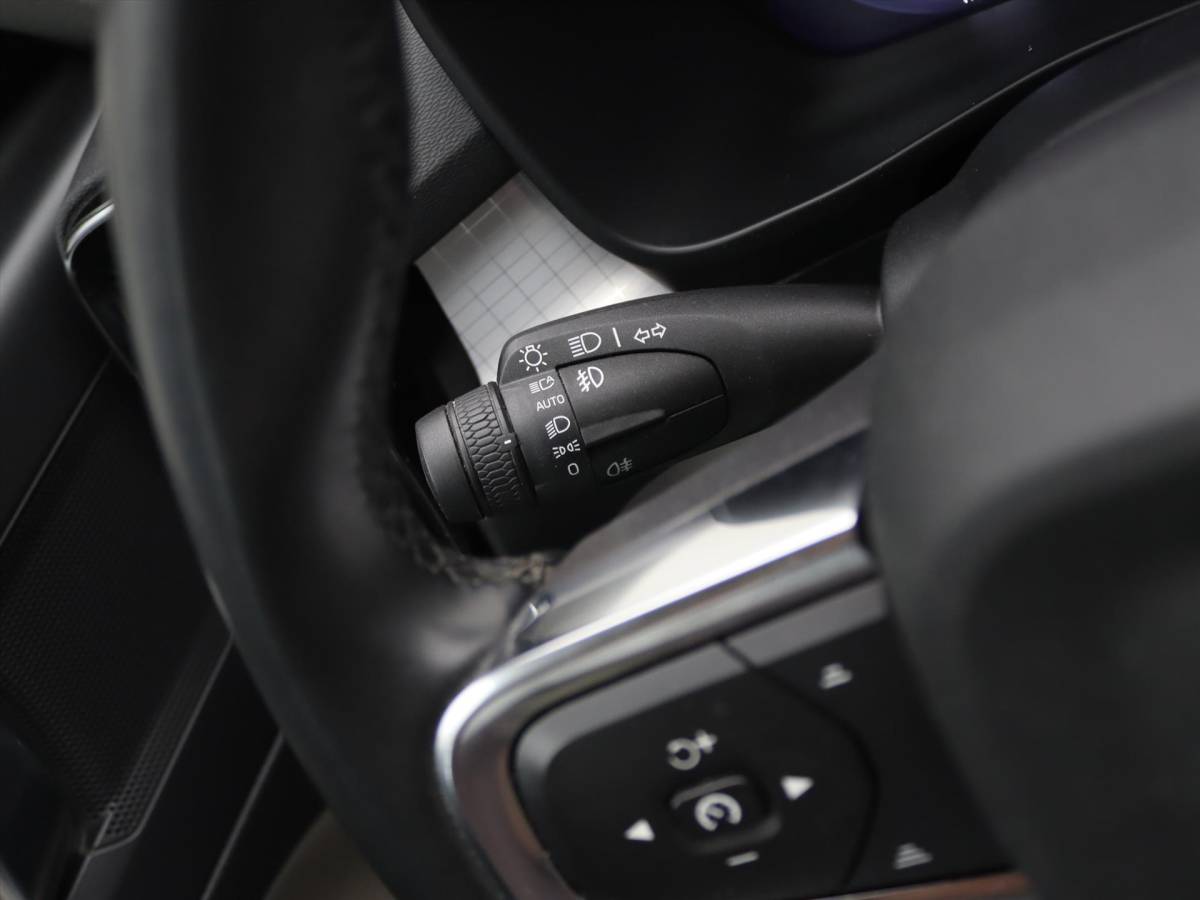 Volvo XC40 Volvo Xc40 T4 Twin Engine 211pk Geartronic Inscription Expression [ LEDER+TREKHAAK+CAMERA+WINTER PAKKET+PDC+CRUISE ]