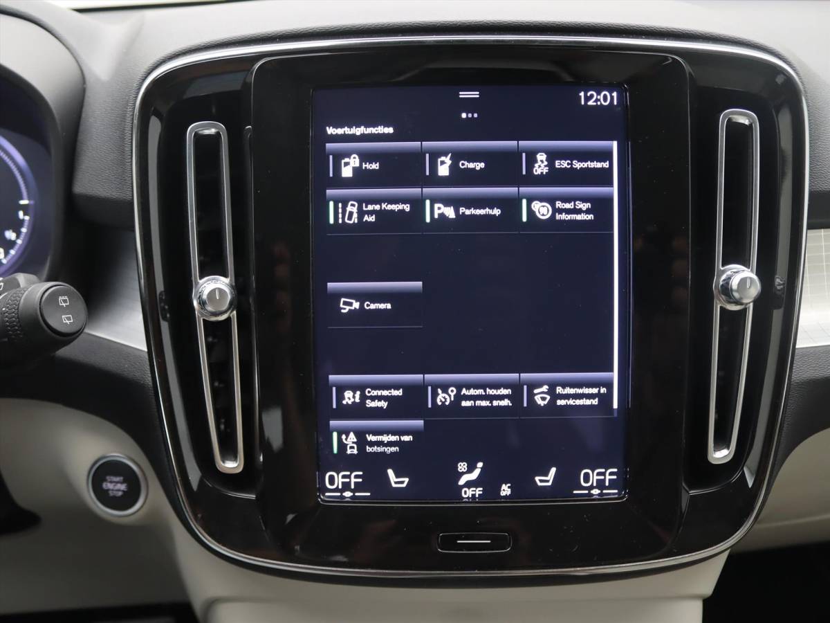 Volvo XC40 Volvo Xc40 T4 Twin Engine 211pk Geartronic Inscription Expression [ LEDER+TREKHAAK+CAMERA+WINTER PAKKET+PDC+CRUISE ]