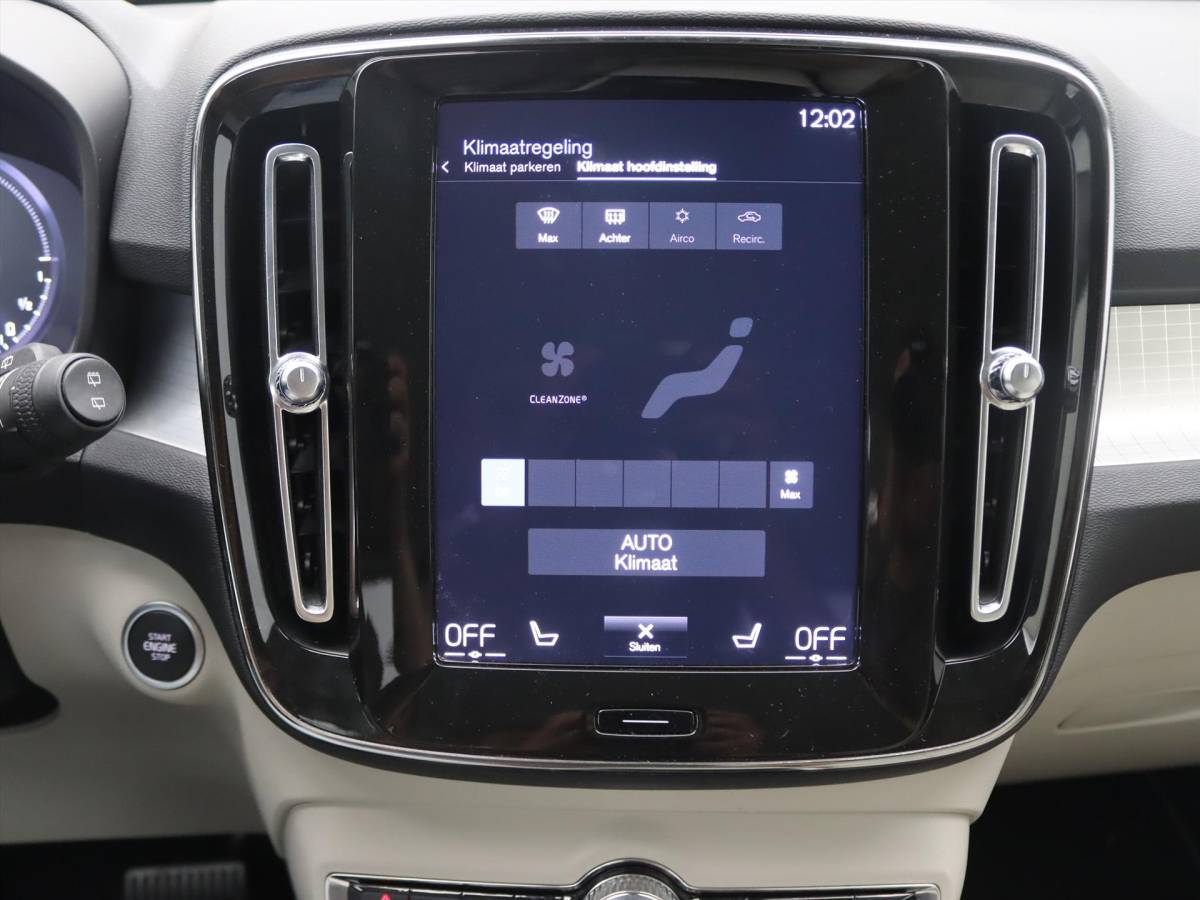 Volvo XC40 Volvo Xc40 T4 Twin Engine 211pk Geartronic Inscription Expression [ LEDER+TREKHAAK+CAMERA+WINTER PAKKET+PDC+CRUISE ]