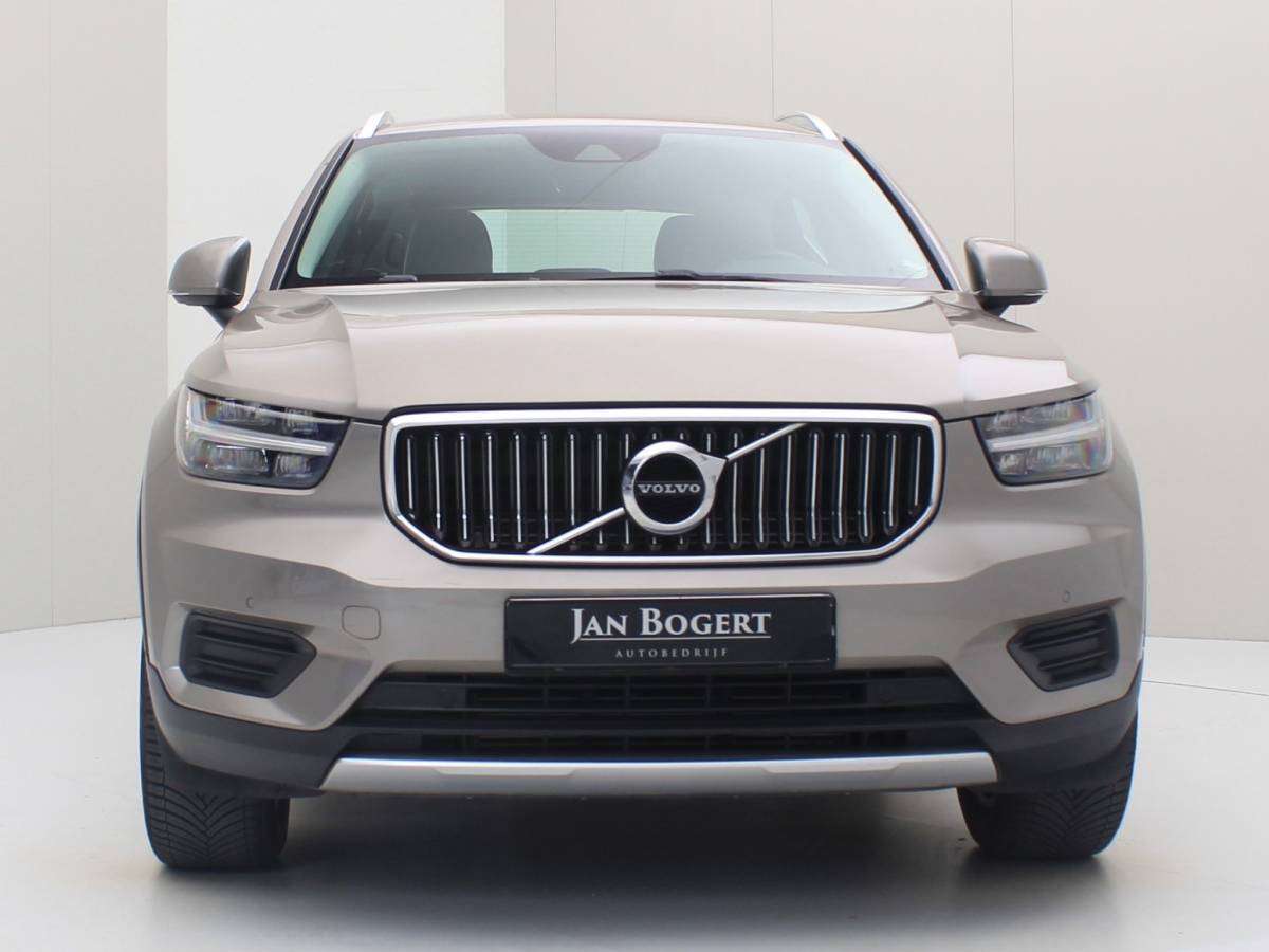 Volvo XC40 Volvo Xc40 T4 Twin Engine 211pk Geartronic Inscription Expression [ LEDER+TREKHAAK+CAMERA+WINTER PAKKET+PDC+CRUISE ]