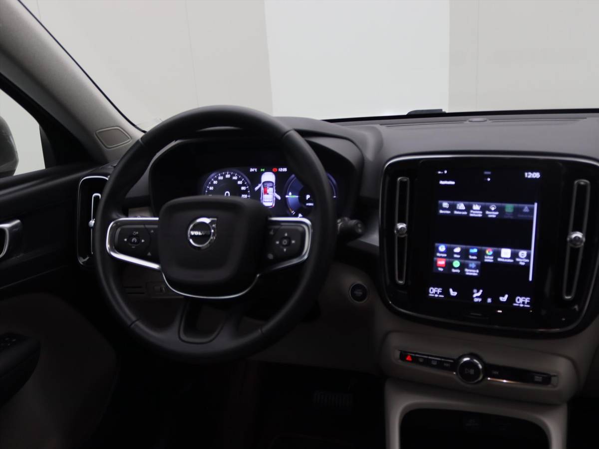 Volvo XC40 Volvo Xc40 T4 Twin Engine 211pk Geartronic Inscription Expression [ LEDER+TREKHAAK+CAMERA+WINTER PAKKET+PDC+CRUISE ]