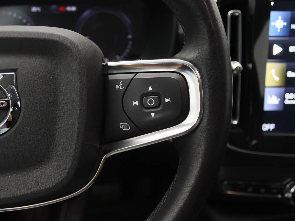 Volvo XC40 Volvo Xc40 T4 Twin Engine 211pk Geartronic Inscription Expression [ HARMAN&KARDON+CLIMAAT+CARPLAY+CRUISE+PDC+NAVIGATIE ]