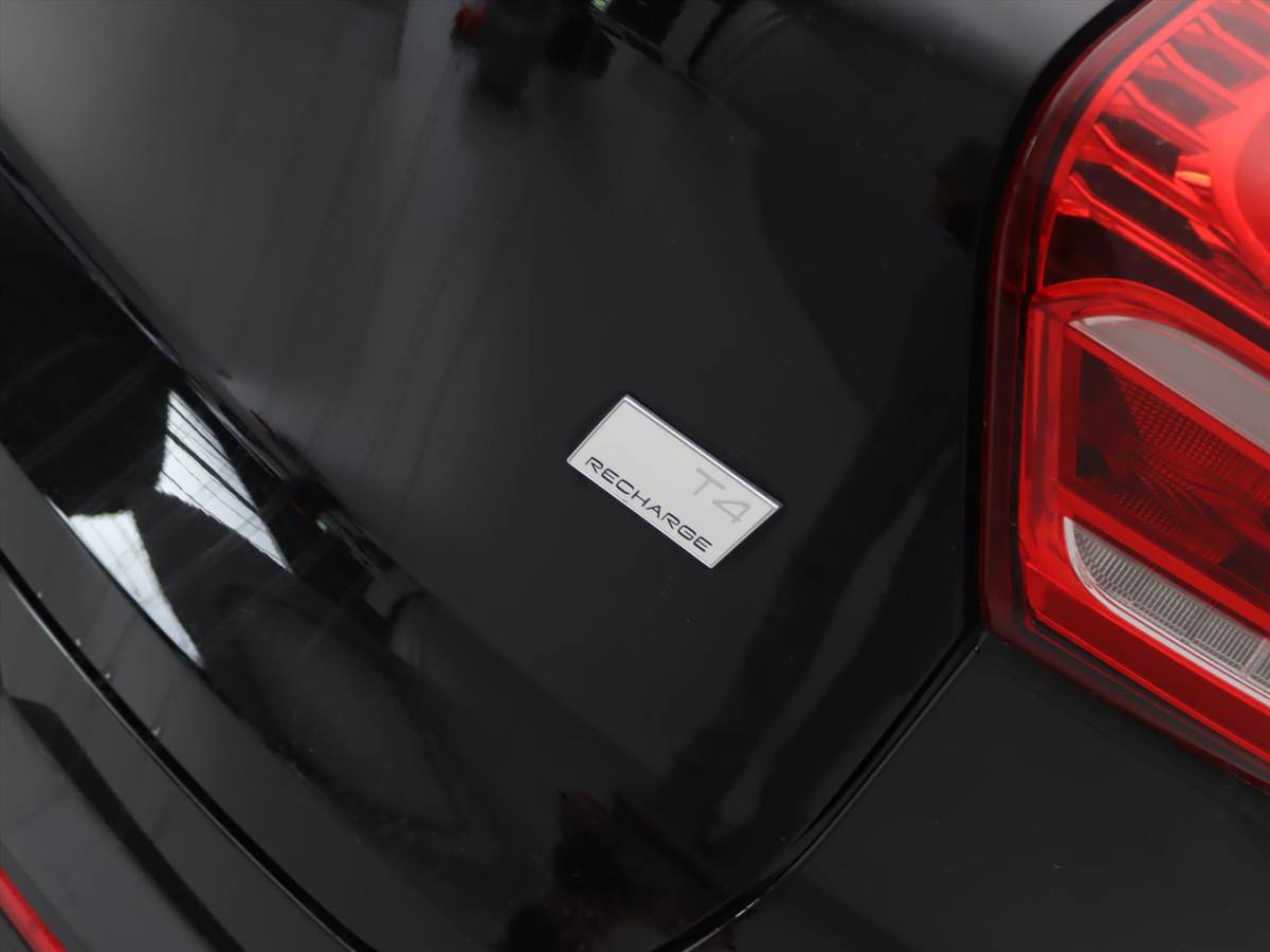 Volvo XC40 Volvo Xc40 T4 Twin Engine 211pk Geartronic Inscription Expression [ HARMAN&KARDON+CLIMAAT+CARPLAY+CRUISE+PDC+NAVIGATIE ]
