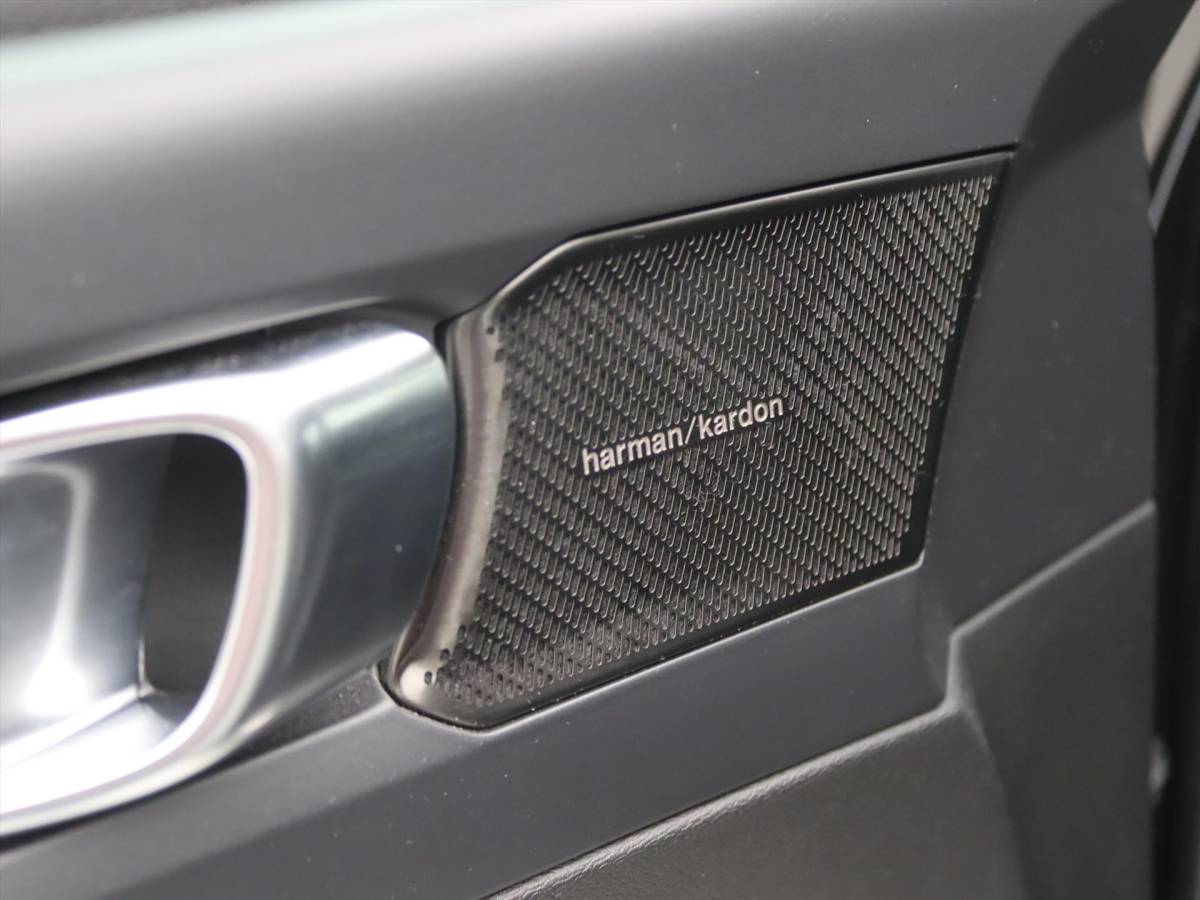 Volvo XC40 Volvo Xc40 T4 Twin Engine 211pk Geartronic Inscription Expression [ HARMAN&KARDON+CLIMAAT+CARPLAY+CRUISE+PDC+NAVIGATIE ]
