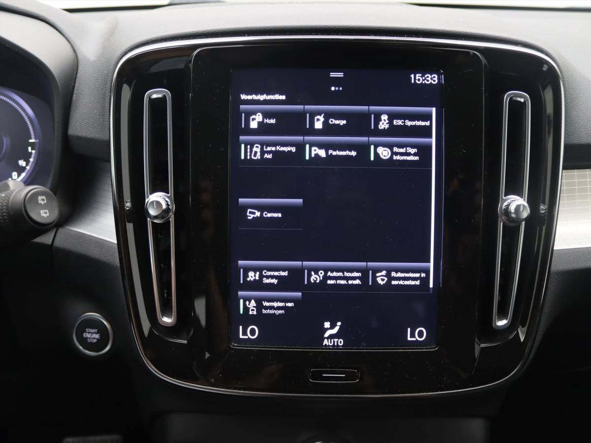 Volvo XC40 Volvo Xc40 T4 Twin Engine 211pk Geartronic Inscription Expression [ HARMAN&KARDON+CLIMAAT+CARPLAY+CRUISE+PDC+NAVIGATIE ]