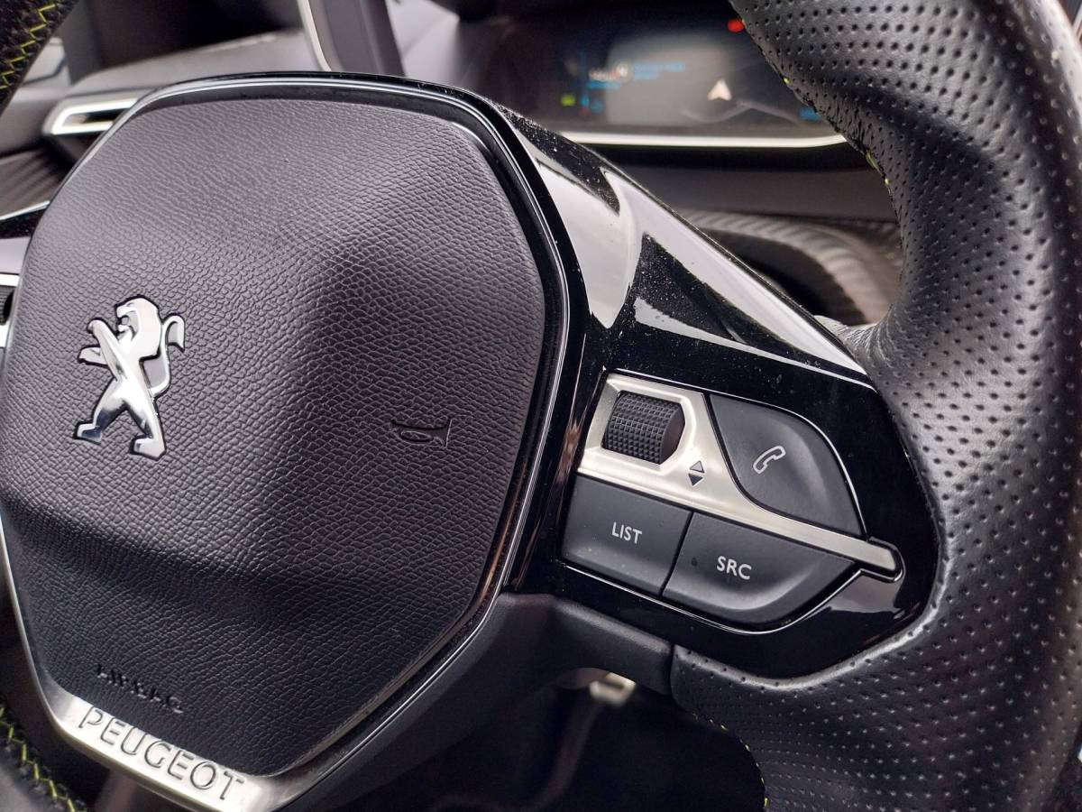 Peugeot 2008 Peugeot 2008 1.2 131 PK PureTech GT-Line VIRTUAL COCKPIT CAMERA HALF LEER LED NAVI CRUISE ECC TREKHAAK
