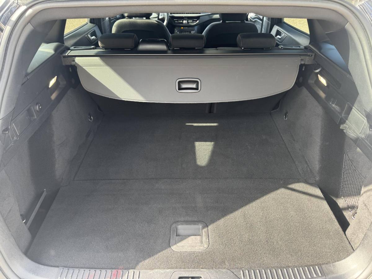 Ford Focus Ford Focus Wagon 1.0 EcoBoost Hybrid ST Line | Winter Pack | Driver Assistance Pack | Adaptive cruise control | Camera