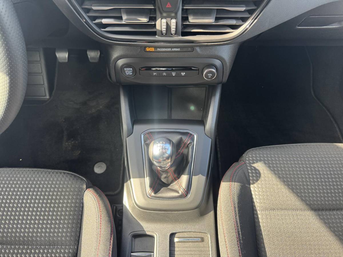 Ford Focus Ford Focus Wagon 1.0 EcoBoost Hybrid ST Line | Winter Pack | Driver Assistance Pack | Adaptive cruise control | Camera