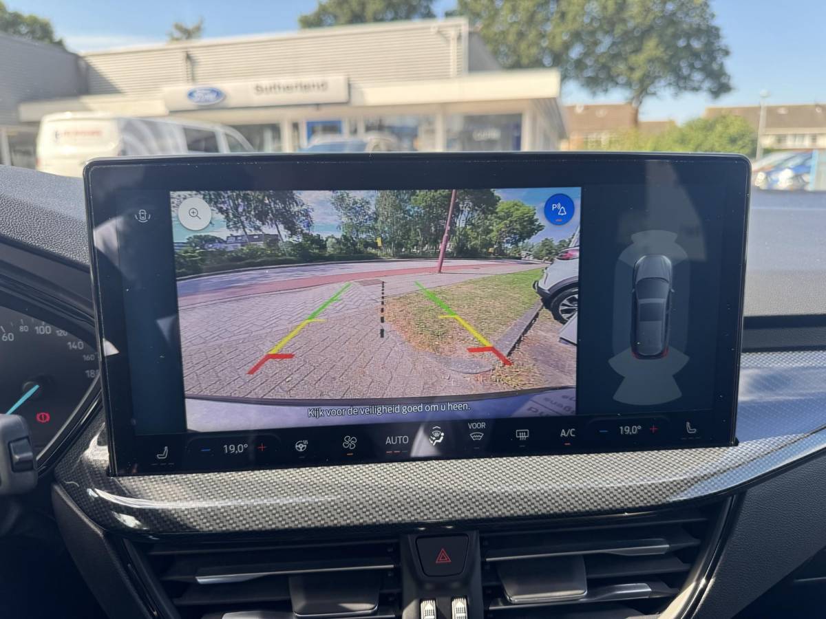 Ford Focus Ford Focus Wagon 1.0 EcoBoost Hybrid ST Line | Winter Pack | Driver Assistance Pack | Adaptive cruise control | Camera