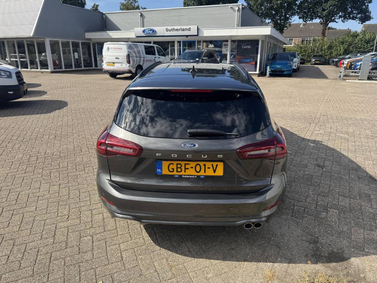 Ford Focus Ford Focus Wagon 1.0 EcoBoost Hybrid ST Line | Winter Pack | Driver Assistance Pack | Adaptive cruise control | Camera