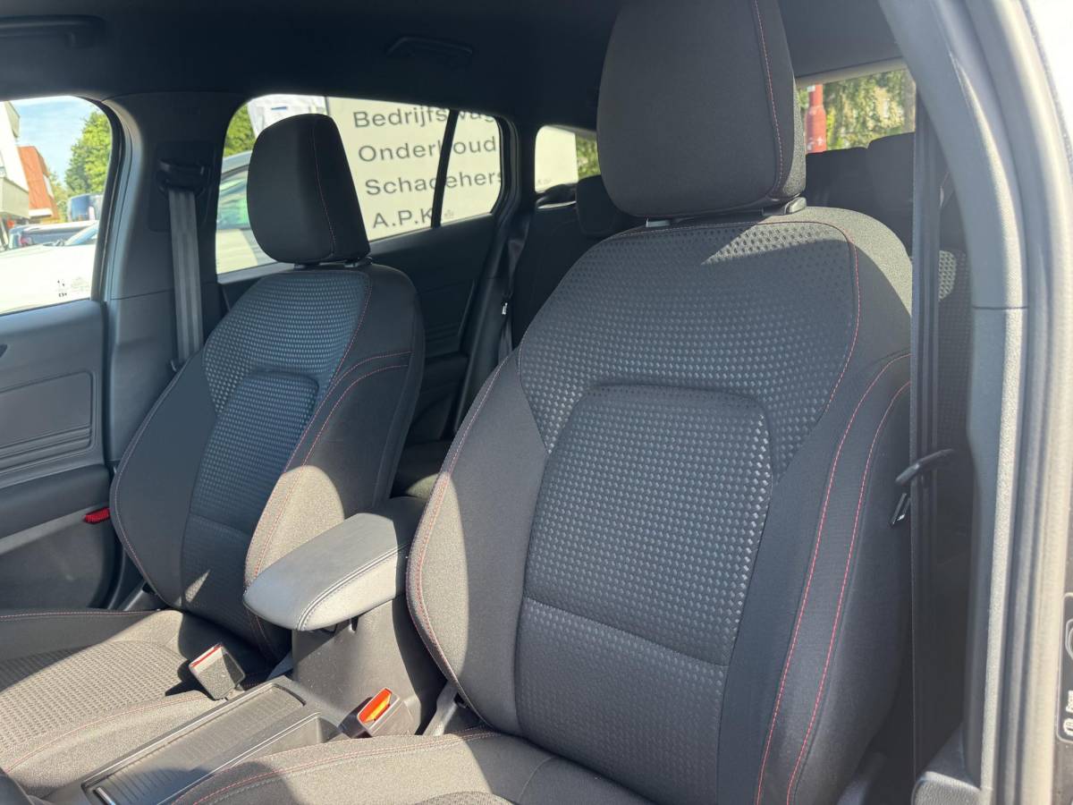 Ford Focus Ford Focus Wagon 1.0 EcoBoost Hybrid ST Line | Winter Pack | Driver Assistance Pack | Adaptive cruise control | Camera