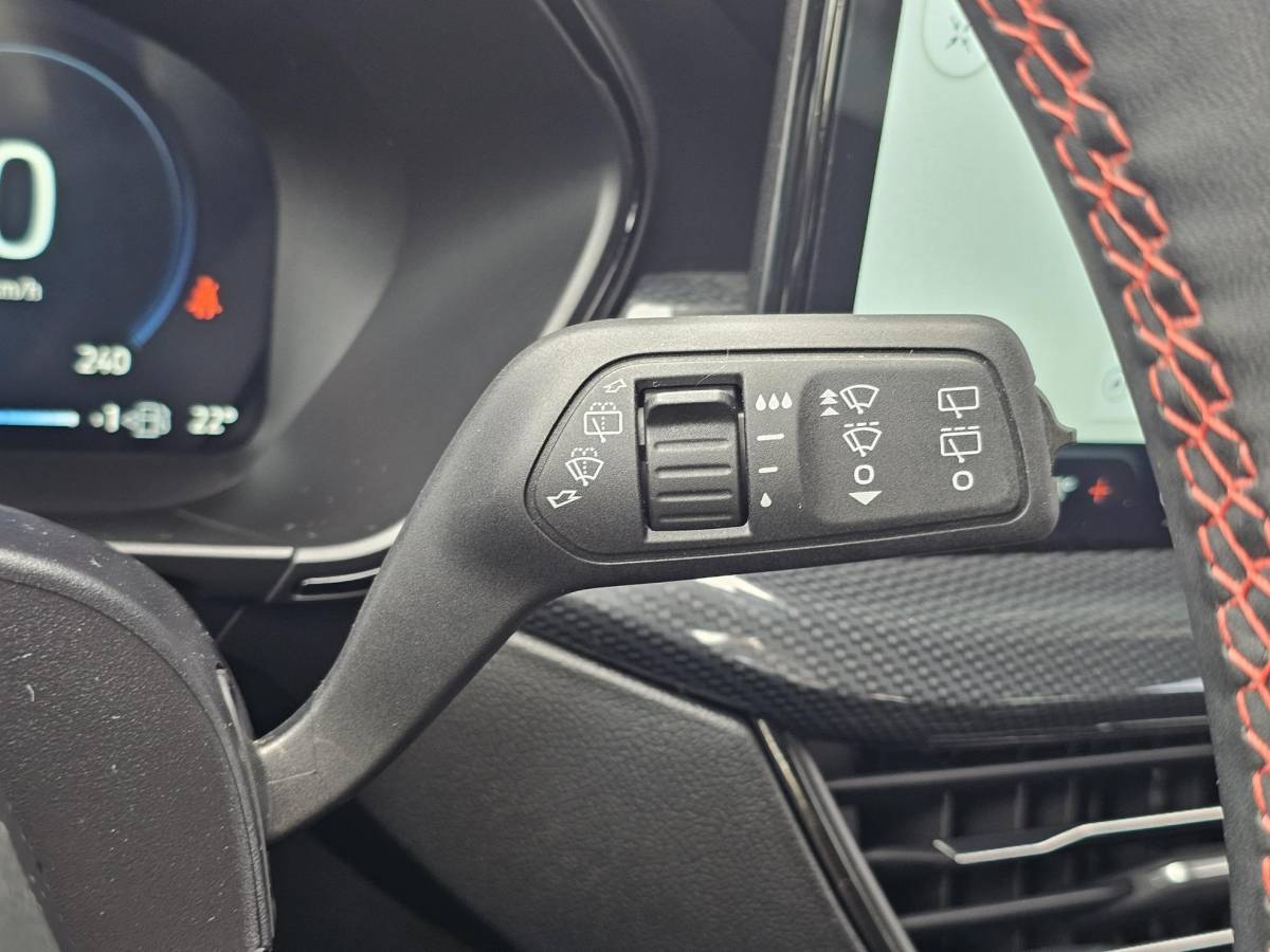 Ford Focus Ford Focus Wagon 1.0 EcoBoost Hybrid ST Line X | 155pk | Trekhaak | 18 inch | Bang&Olufsen | Adaptive cruise control | Elektrisch achterklep