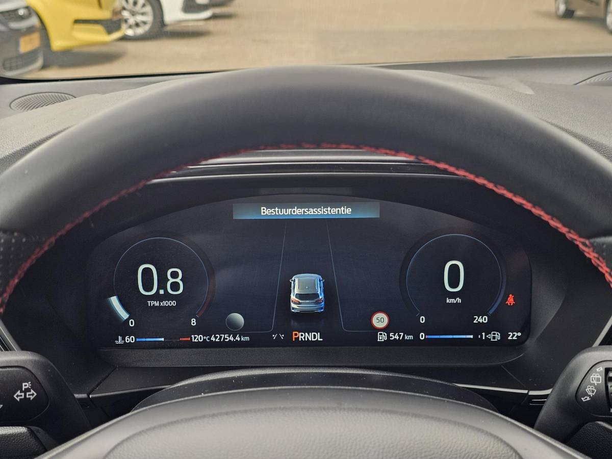 Ford Focus Ford Focus Wagon 1.0 EcoBoost Hybrid ST Line X | 155pk | Trekhaak | 18 inch | Bang&Olufsen | Adaptive cruise control | Elektrisch achterklep