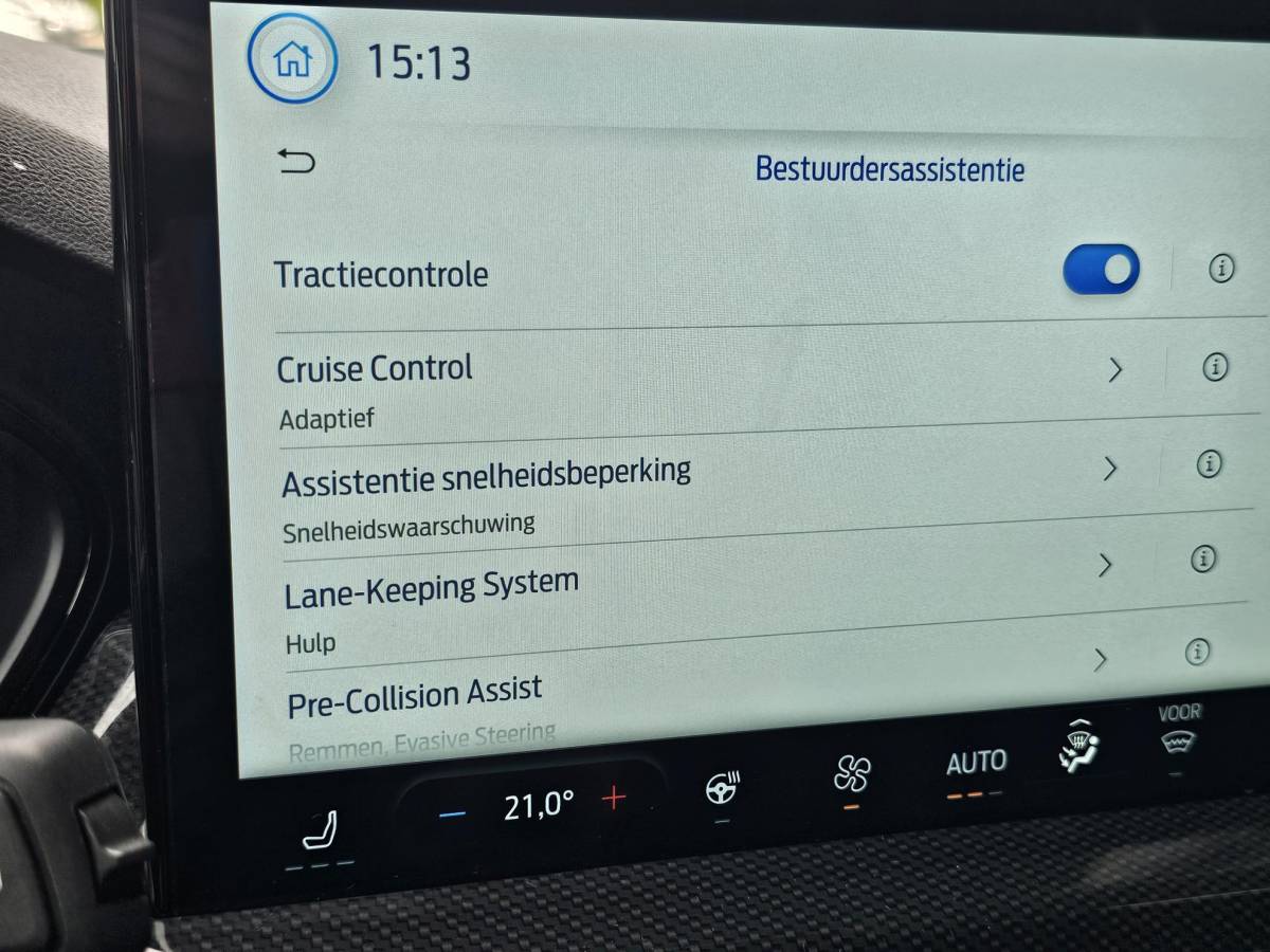 Ford Focus Ford Focus Wagon 1.0 EcoBoost Hybrid ST Line X | 155pk | Trekhaak | 18 inch | Bang&Olufsen | Adaptive cruise control | Elektrisch achterklep