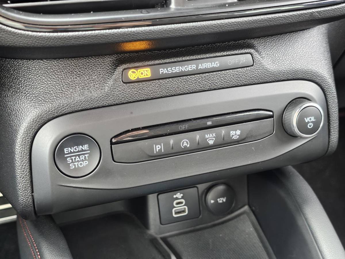 Ford Focus Ford Focus Wagon 1.0 EcoBoost Hybrid ST Line X | 155pk | Trekhaak | 18 inch | Bang&Olufsen | Adaptive cruise control | Elektrisch achterklep