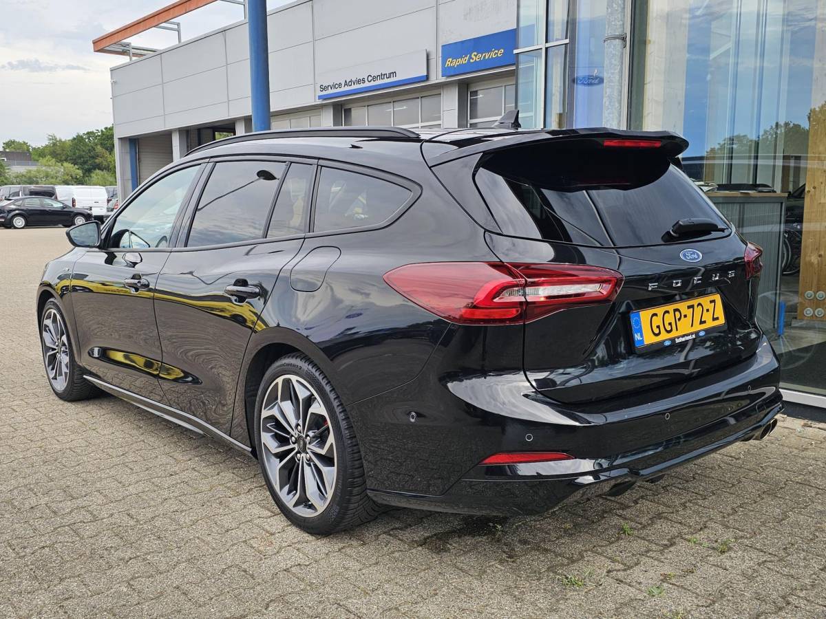 Ford Focus Ford Focus Wagon 1.0 EcoBoost Hybrid ST Line X | 155pk | Trekhaak | 18 inch | Bang&Olufsen | Adaptive cruise control | Elektrisch achterklep