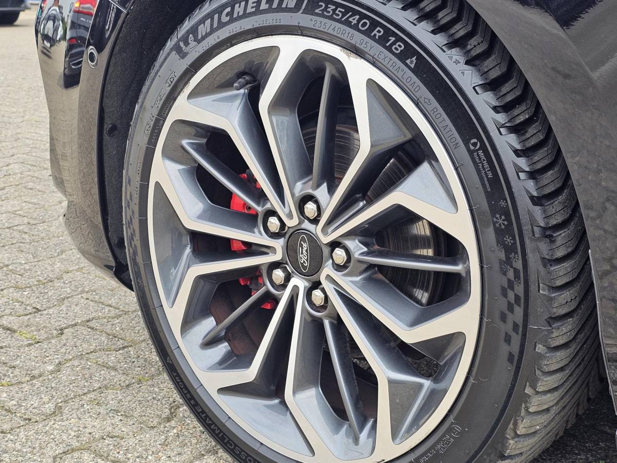 Ford Focus Ford Focus Wagon 1.0 EcoBoost Hybrid ST Line X | 155pk | Trekhaak | 18 inch | Bang&Olufsen | Adaptive cruise control | Elektrisch achterklep