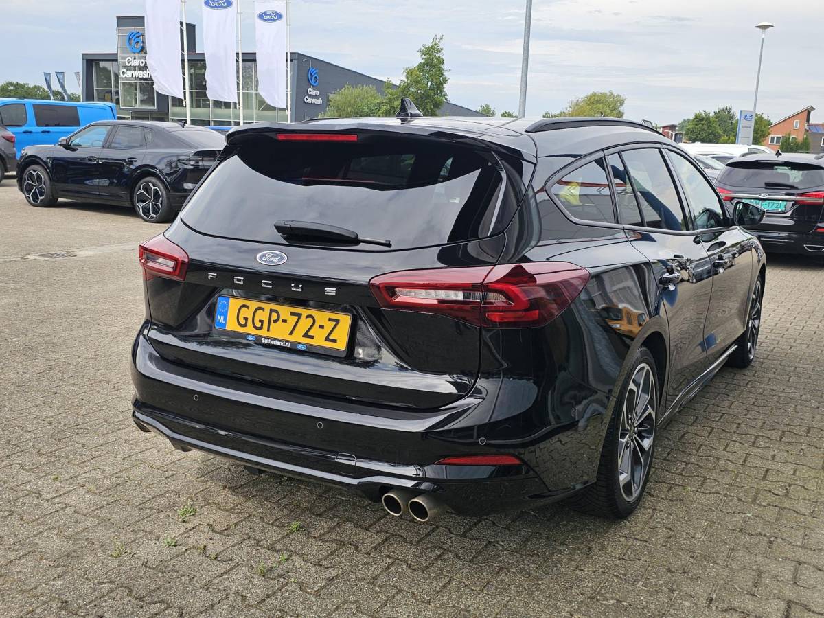Ford Focus Ford Focus Wagon 1.0 EcoBoost Hybrid ST Line X | 155pk | Trekhaak | 18 inch | Bang&Olufsen | Adaptive cruise control | Elektrisch achterklep