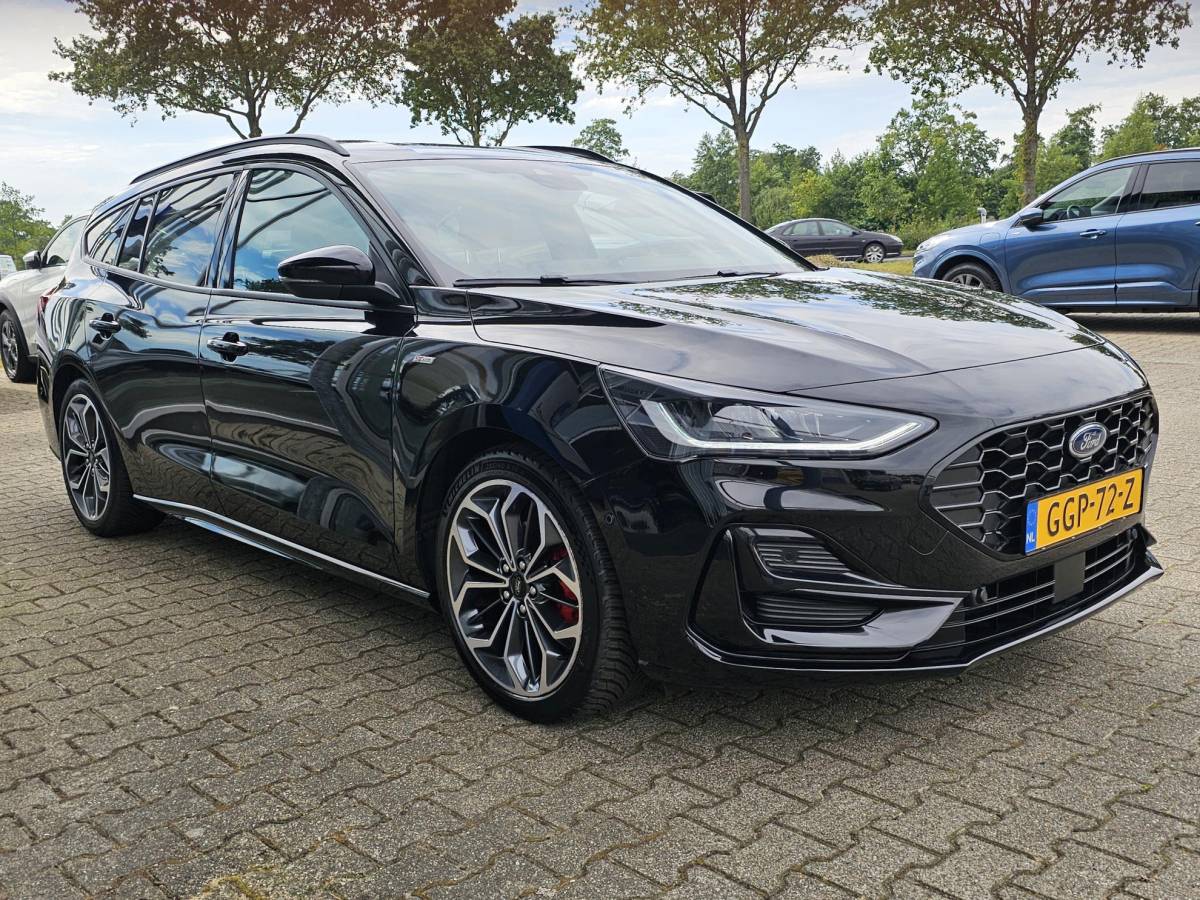 Ford Focus Ford Focus Wagon 1.0 EcoBoost Hybrid ST Line X | 155pk | Trekhaak | 18 inch | Bang&Olufsen | Adaptive cruise control | Elektrisch achterklep