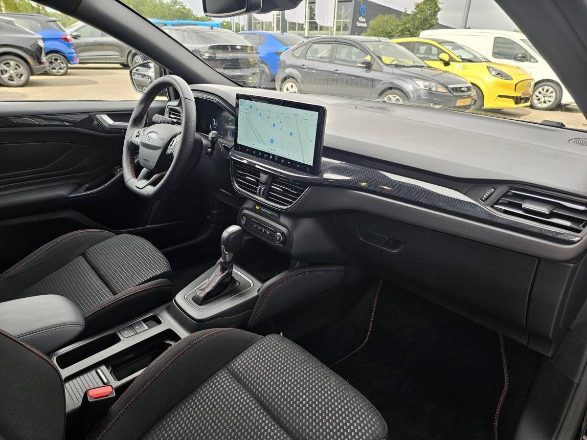 Ford Focus Ford Focus Wagon 1.0 EcoBoost Hybrid ST Line X | 155pk | Trekhaak | 18 inch | Bang&Olufsen | Adaptive cruise control | Elektrisch achterklep