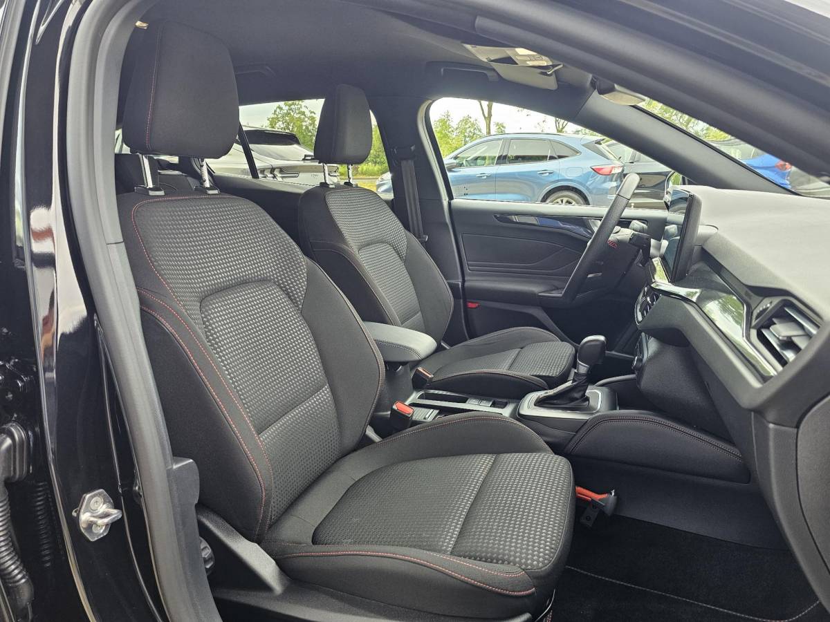 Ford Focus Ford Focus Wagon 1.0 EcoBoost Hybrid ST Line X | 155pk | Trekhaak | 18 inch | Bang&Olufsen | Adaptive cruise control | Elektrisch achterklep