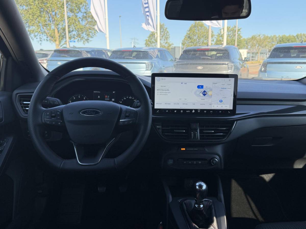 Ford Focus Ford Focus Wagon 1.0 EcoBoost Hybrid ST Line 125pk | Driver Assistance Pack | Winterpack
