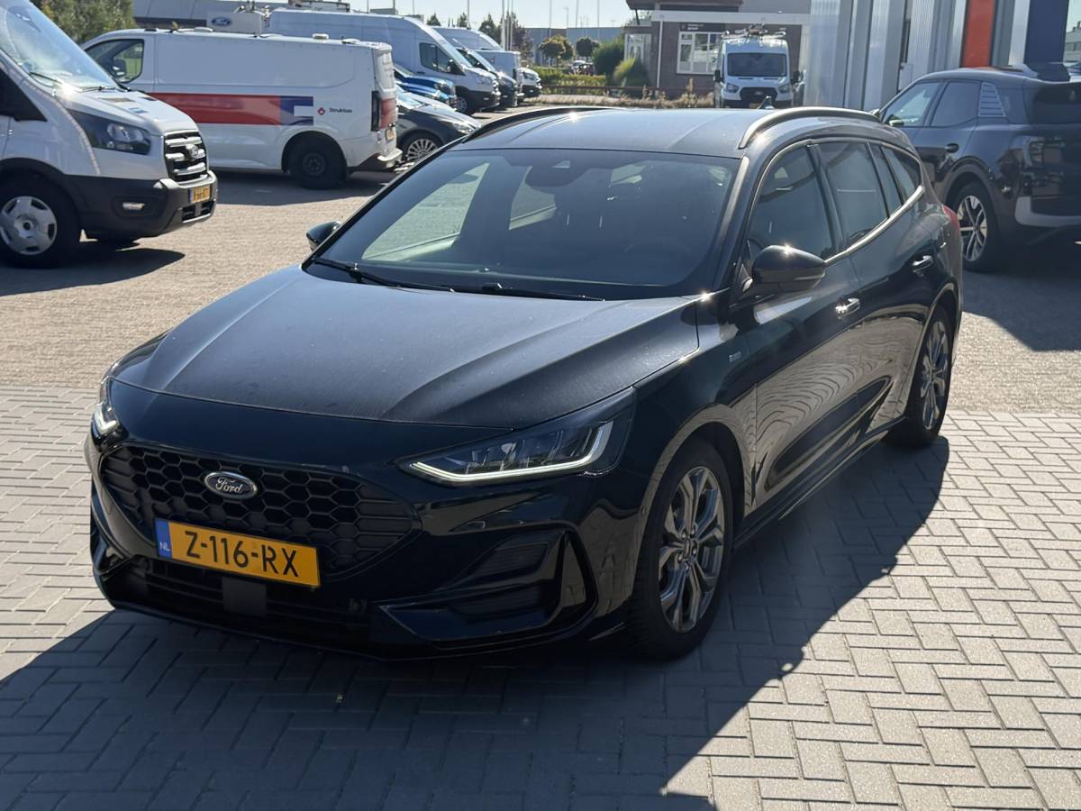 Ford Focus Ford Focus Wagon 1.0 EcoBoost Hybrid ST Line 125pk | Driver Assistance Pack | Winterpack