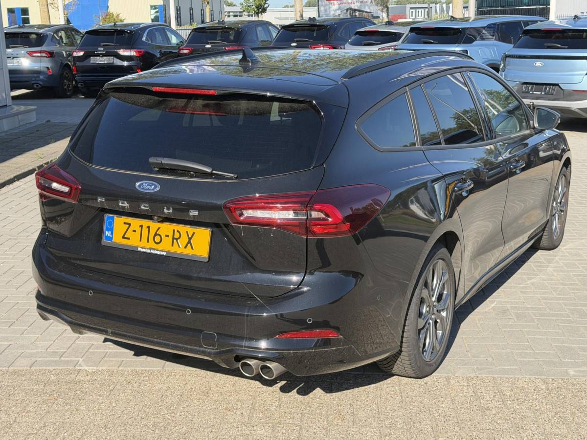 Ford Focus Ford Focus Wagon 1.0 EcoBoost Hybrid ST Line 125pk | Driver Assistance Pack | Winterpack