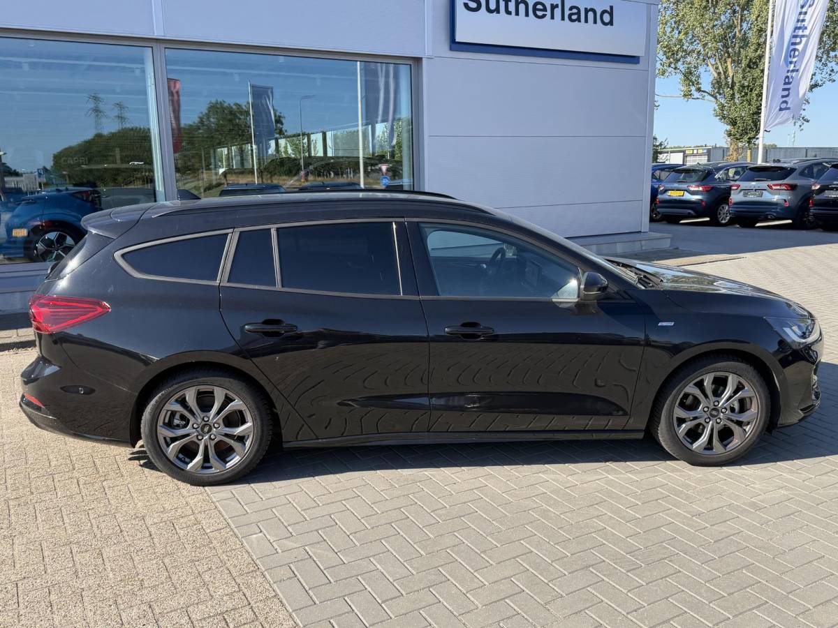 Ford Focus Ford Focus Wagon 1.0 EcoBoost Hybrid ST Line 125pk | Driver Assistance Pack | Winterpack