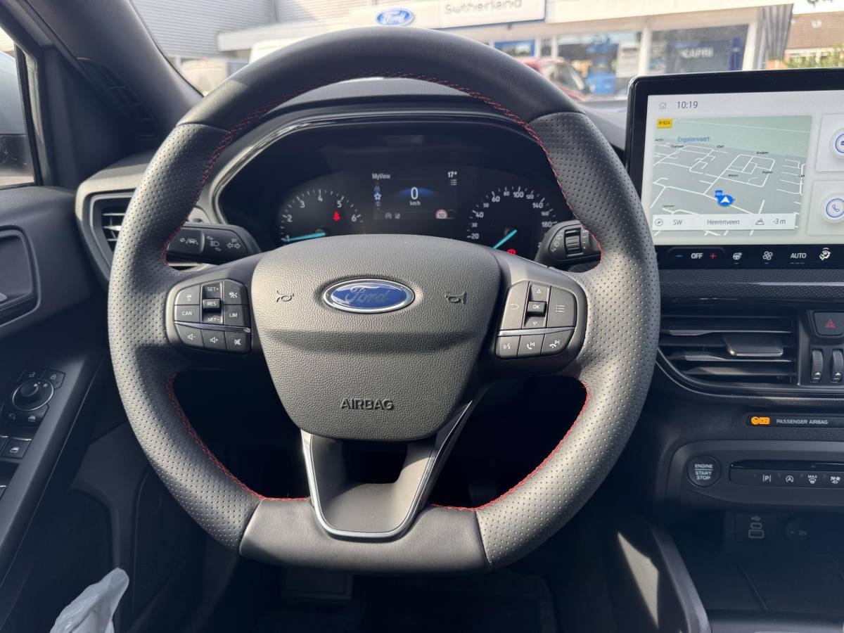 Ford Focus Ford Focus Wagon 1.0 EcoBoost Hybrid ST Line | Adaptive cruise control | Winter Pack | Driver Assistance Pack
