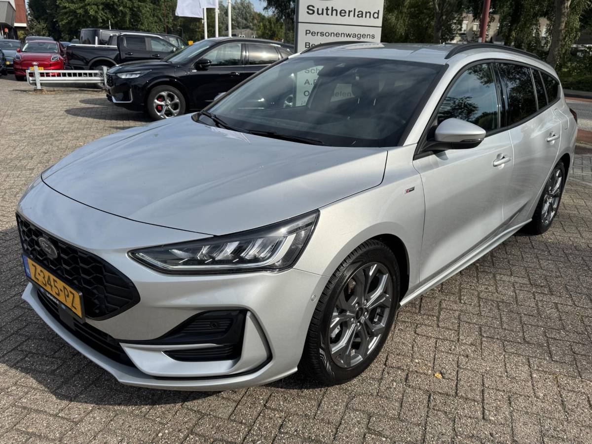 Ford Focus Ford Focus Wagon 1.0 EcoBoost Hybrid ST Line | Adaptive cruise control | Winter Pack | Driver Assistance Pack