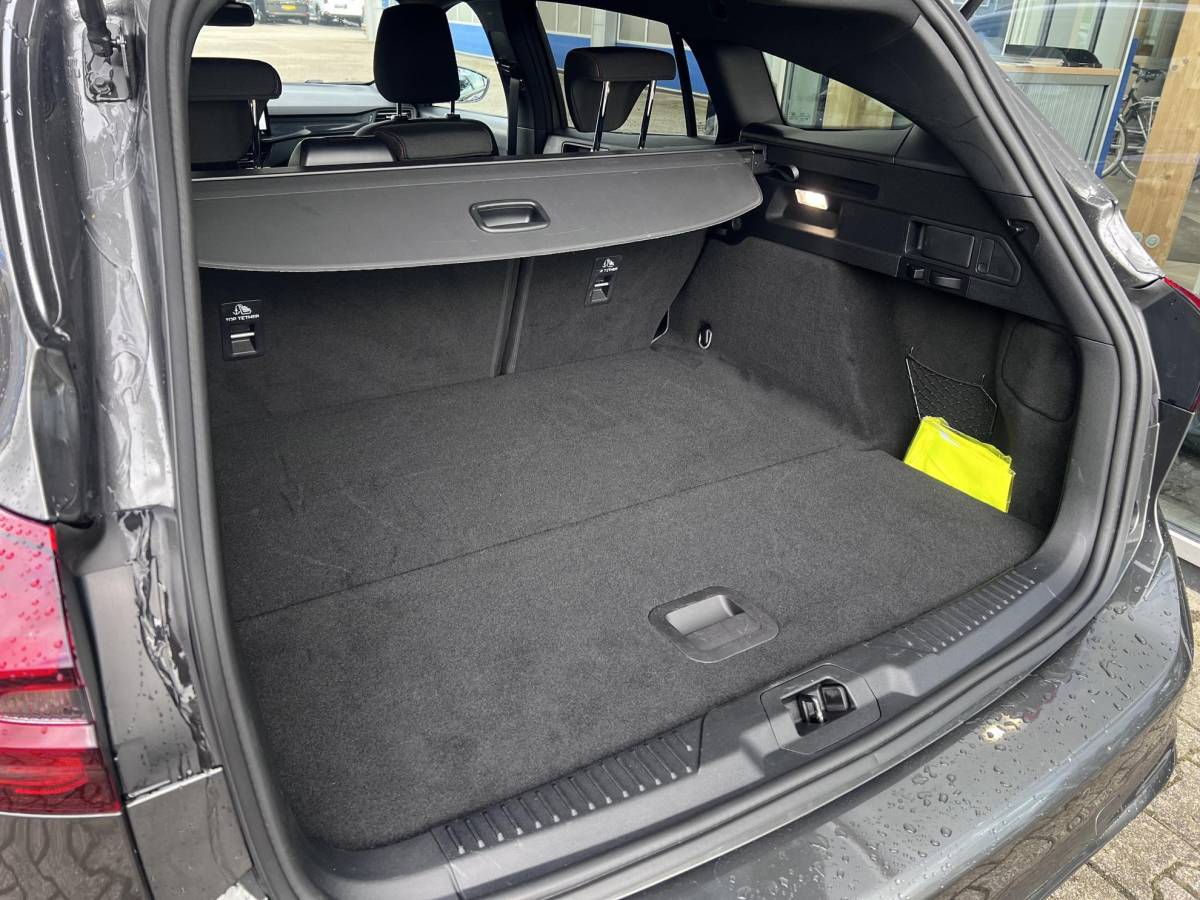 Ford Focus Ford Focus Wagon 1.0 EcoBoost Hybrid ST Line | Winter Pack | Adaptive cruise control | Driver Assitance Pack