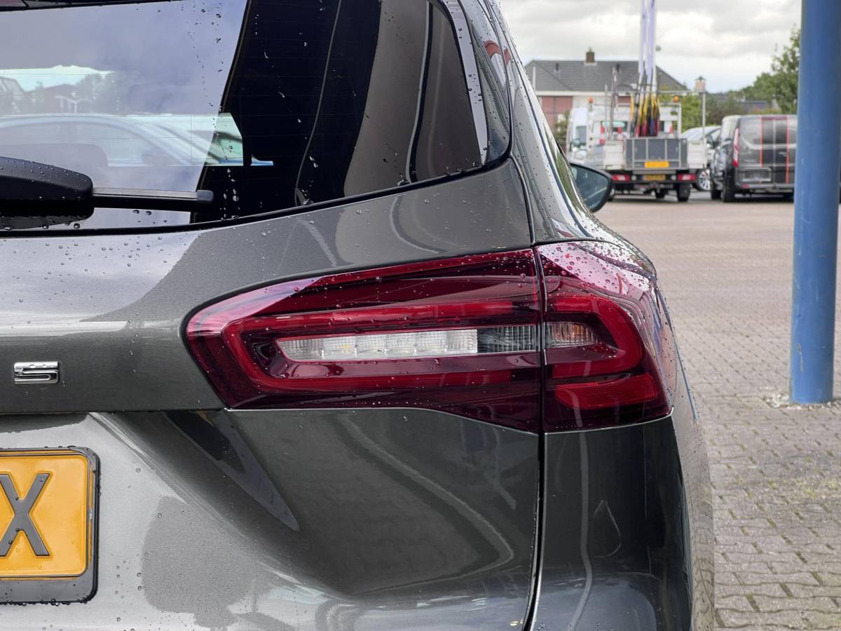 Ford Focus Ford Focus Wagon 1.0 EcoBoost Hybrid ST Line | Winter Pack | Adaptive cruise control | Driver Assitance Pack