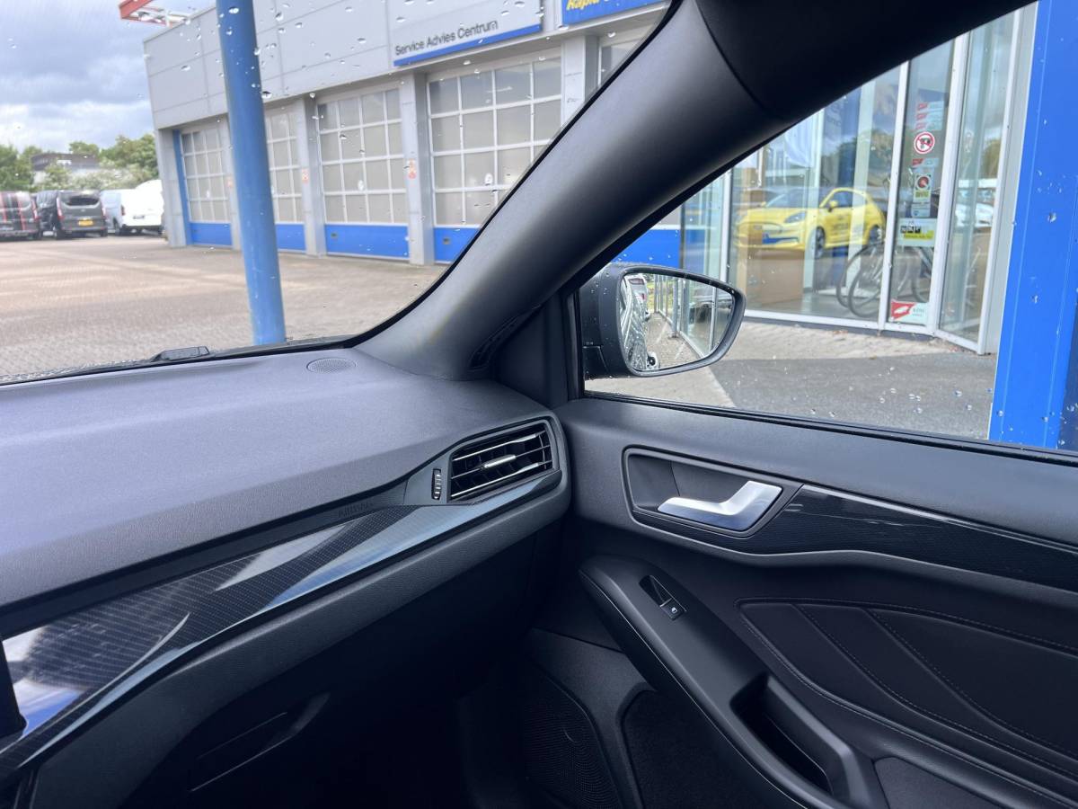 Ford Focus Ford Focus Wagon 1.0 EcoBoost Hybrid ST Line | Winter Pack | Adaptive cruise control | Driver Assitance Pack