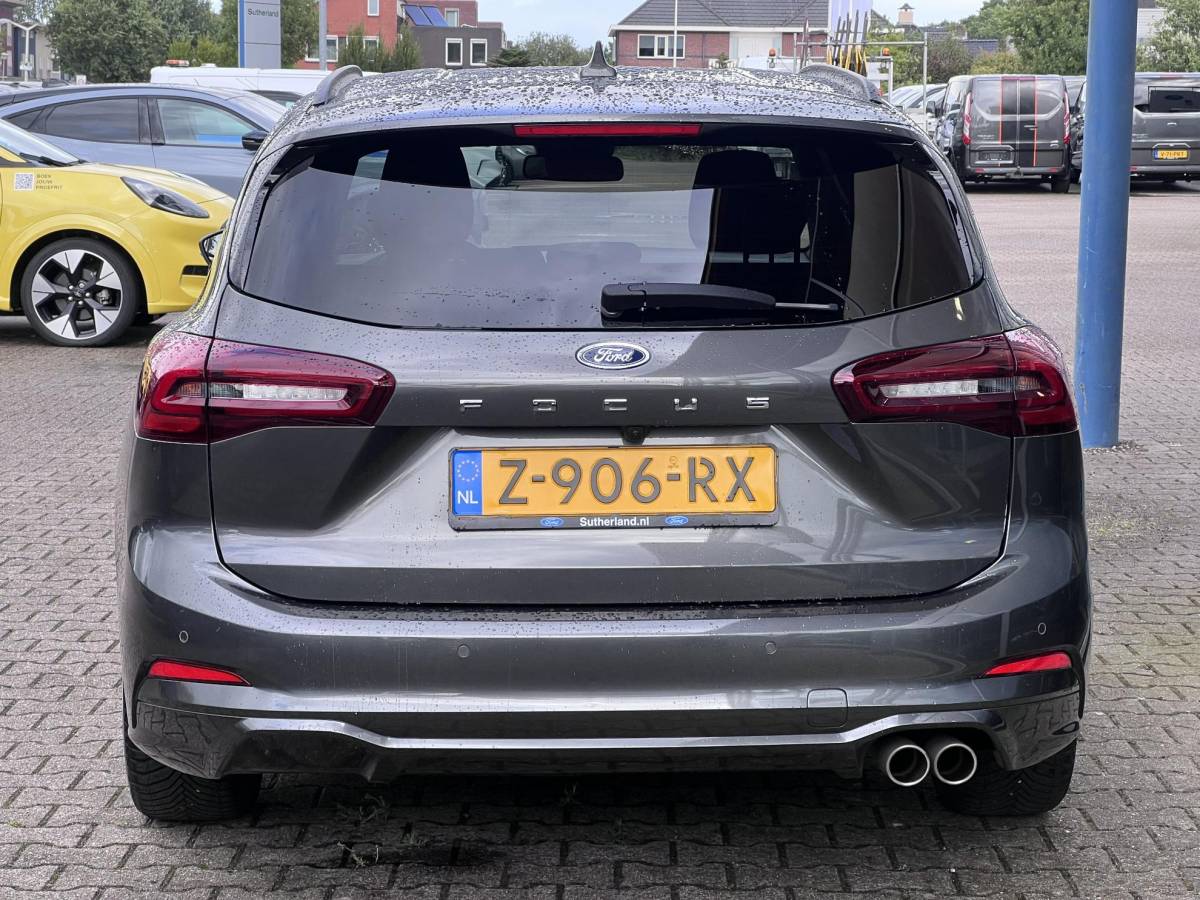 Ford Focus Ford Focus Wagon 1.0 EcoBoost Hybrid ST Line | Winter Pack | Adaptive cruise control | Driver Assitance Pack