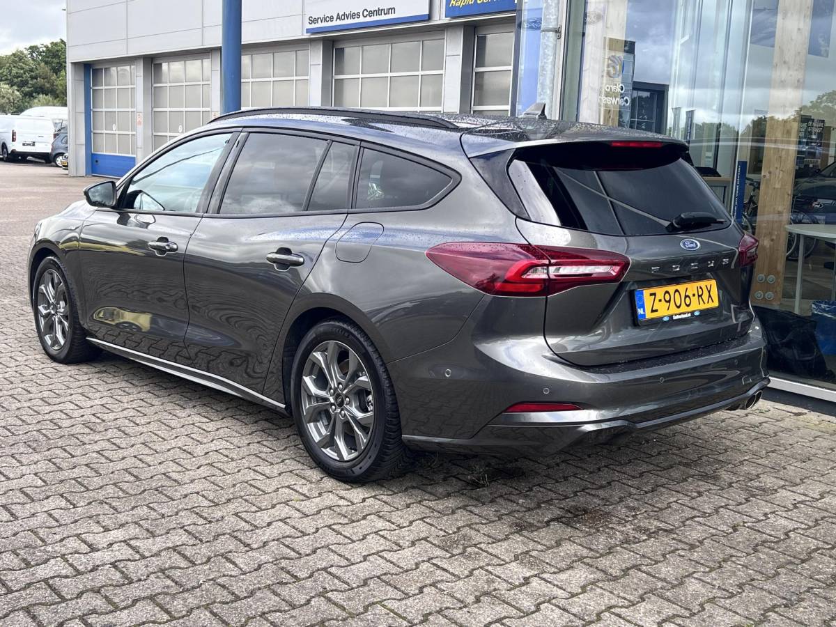 Ford Focus Ford Focus Wagon 1.0 EcoBoost Hybrid ST Line | Winter Pack | Adaptive cruise control | Driver Assitance Pack
