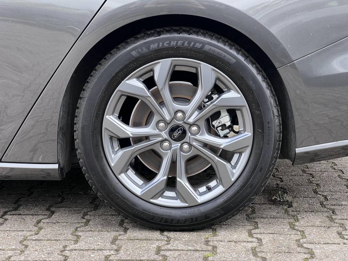 Ford Focus Ford Focus Wagon 1.0 EcoBoost Hybrid ST Line | Winter Pack | Adaptive cruise control | Driver Assitance Pack