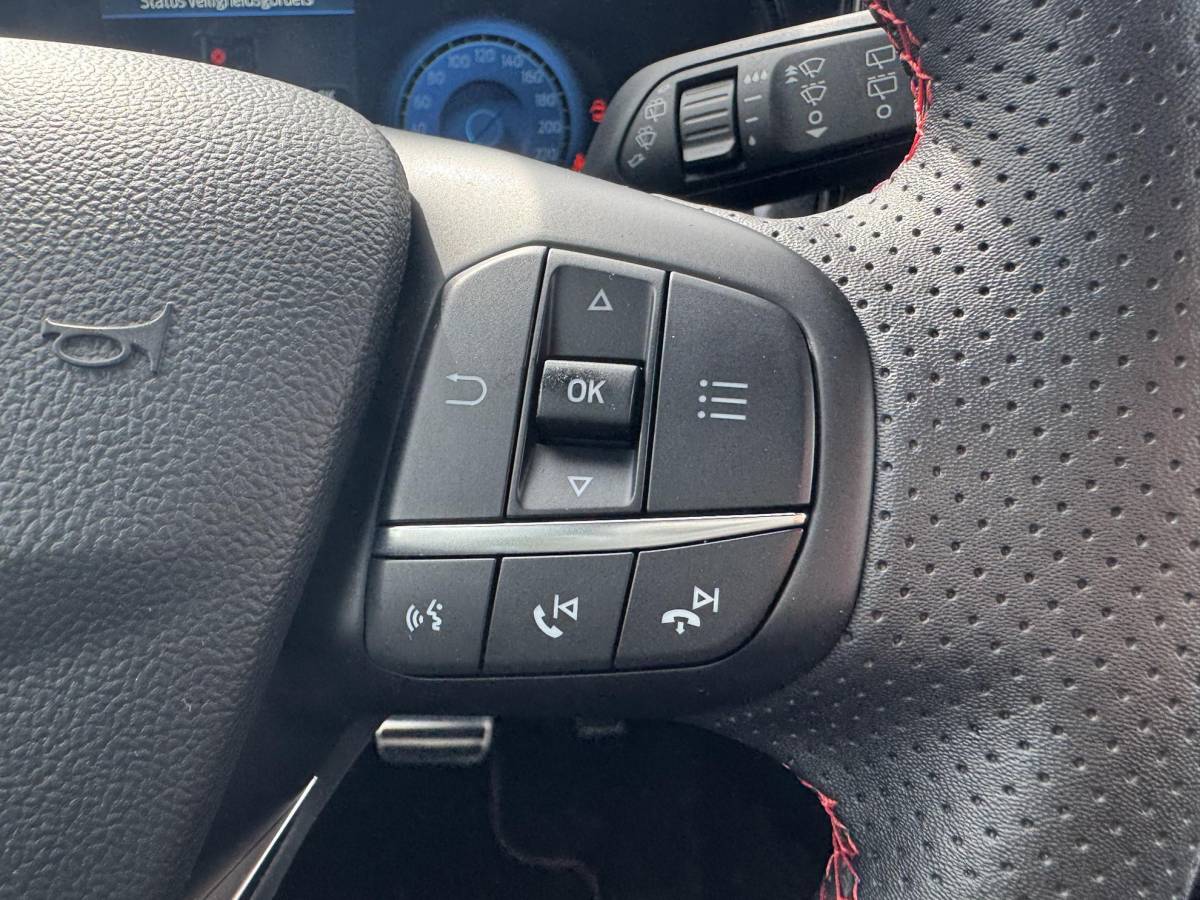 Ford Focus Ford Focus Wagon 1.0 EcoBoost Hybrid ST Line X 155pk Automaat | Trekhaak | Winter Pack | Adaptive cruise control | Bang&Olufsen | AGR-stoelen