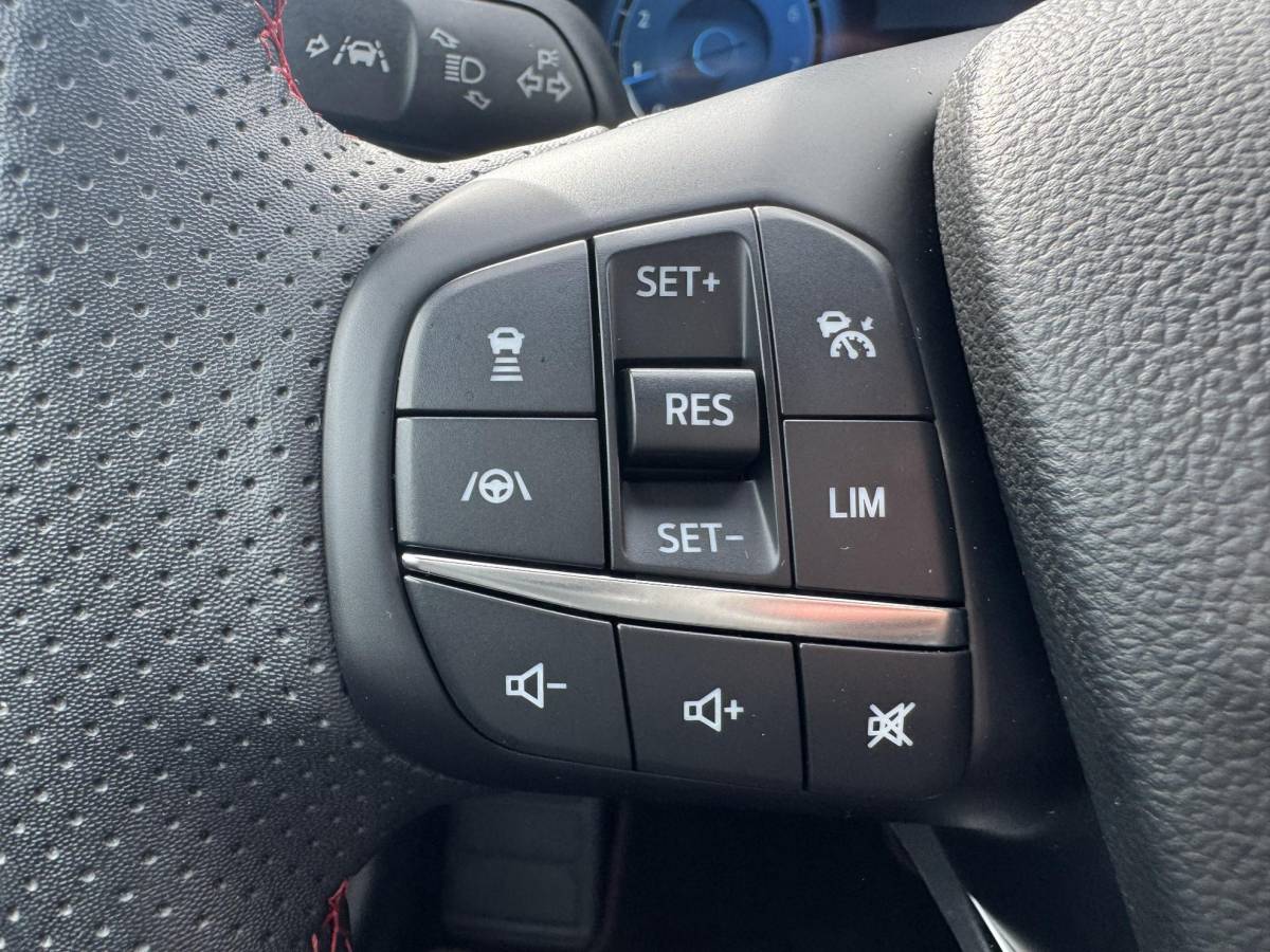 Ford Focus Ford Focus Wagon 1.0 EcoBoost Hybrid ST Line X 155pk Automaat | Trekhaak | Winter Pack | Adaptive cruise control | Bang&Olufsen | AGR-stoelen