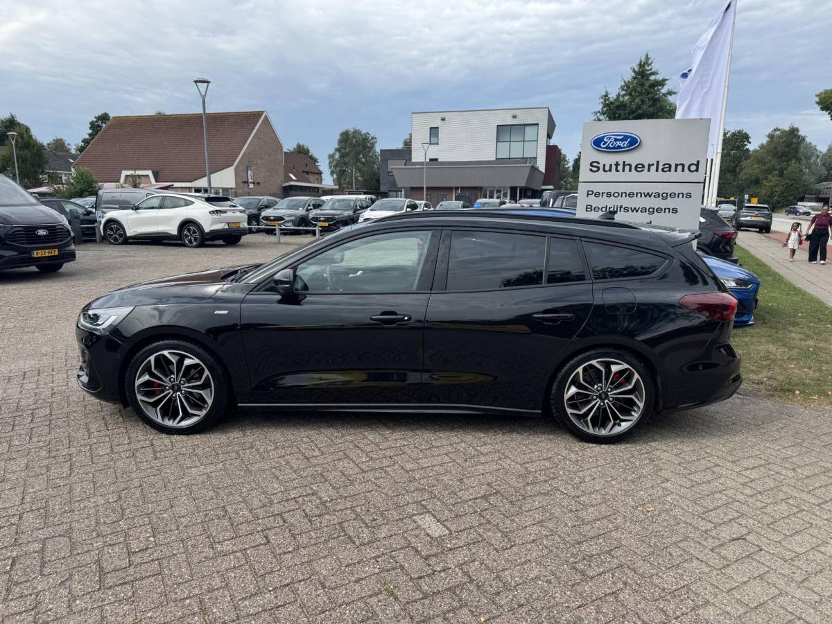 Ford Focus Ford Focus Wagon 1.0 EcoBoost Hybrid ST Line X 155pk Automaat | Trekhaak | Winter Pack | Adaptive cruise control | Bang&Olufsen | AGR-stoelen