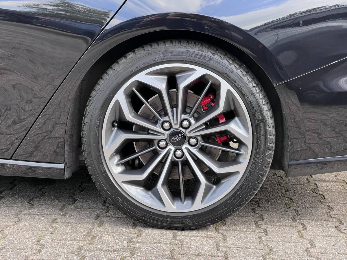 Ford Focus Ford Focus Wagon 1.0 EcoBoost Hybrid ST Line X 155pk Automaat | Trekhaak | 18 inch | Bang&Olufsen | Adaptive cruise control | Elektrisch achterklep