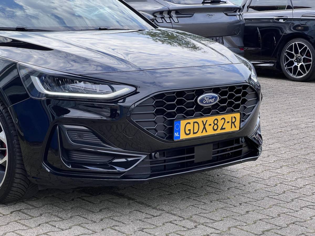 Ford Focus Ford Focus Wagon 1.0 EcoBoost Hybrid ST Line X 155pk Automaat | Trekhaak | 18 inch | Bang&Olufsen | Adaptive cruise control | Elektrisch achterklep
