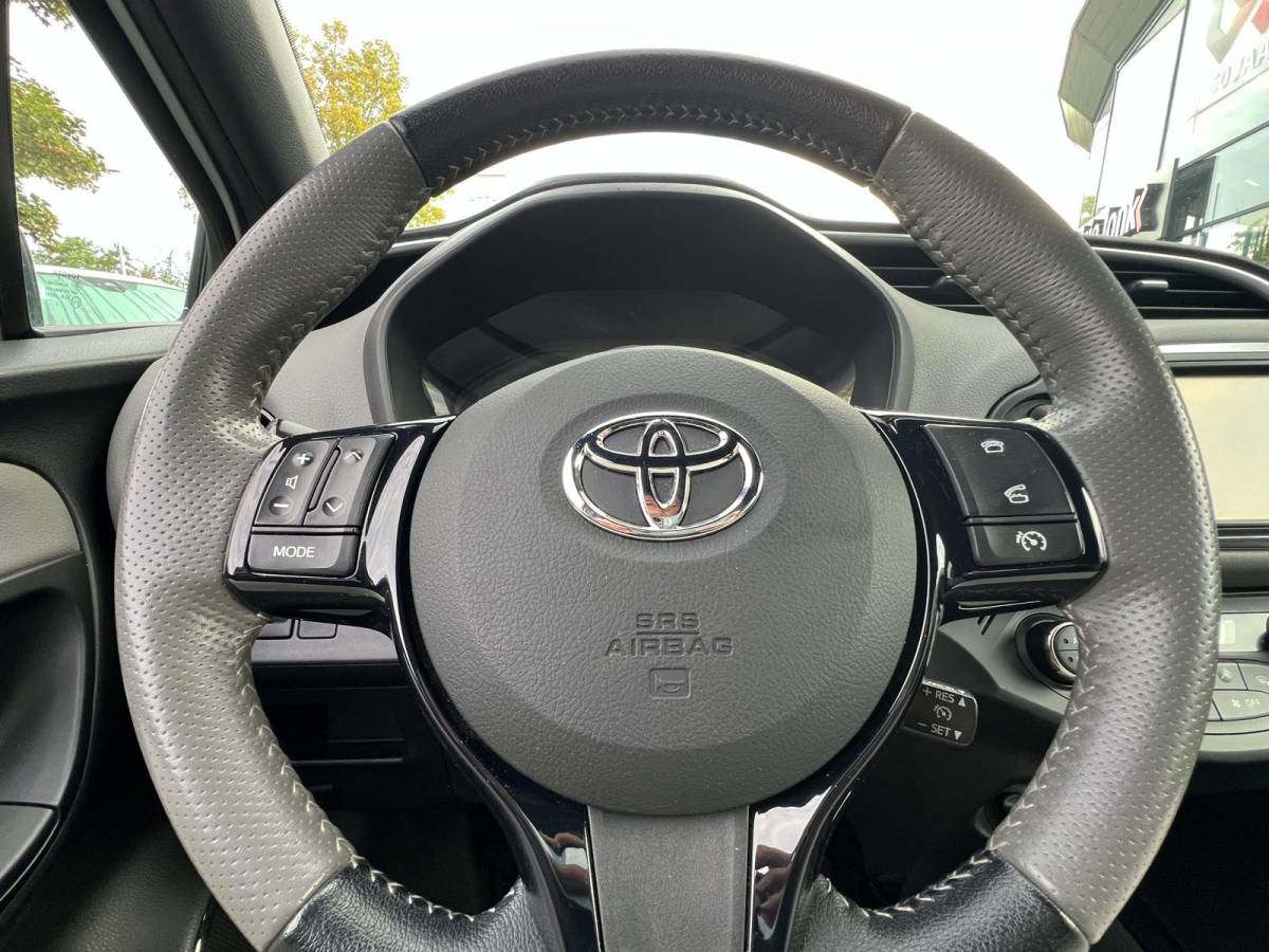 Toyota Yaris Toyota Yaris 1.0 VVT-i Trend | CRUISE CONTROL | ACHTERUITRIJCAMERA | BI-TONE | CLIMATE CONTROL | ALL SEASON BANCEN | 16 INCH LMV |