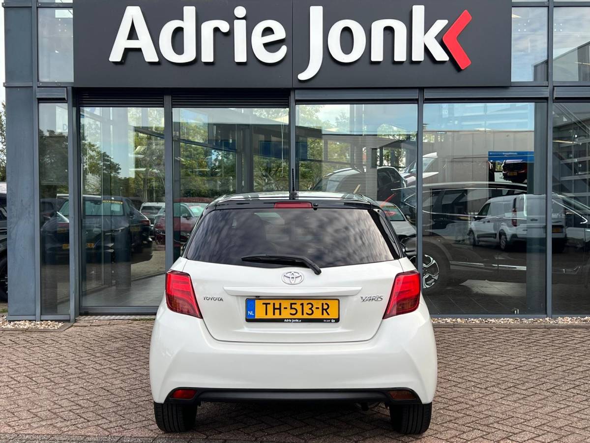 Toyota Yaris Toyota Yaris 1.0 VVT-i Trend | CRUISE CONTROL | ACHTERUITRIJCAMERA | BI-TONE | CLIMATE CONTROL | ALL SEASON BANCEN | 16 INCH LMV |