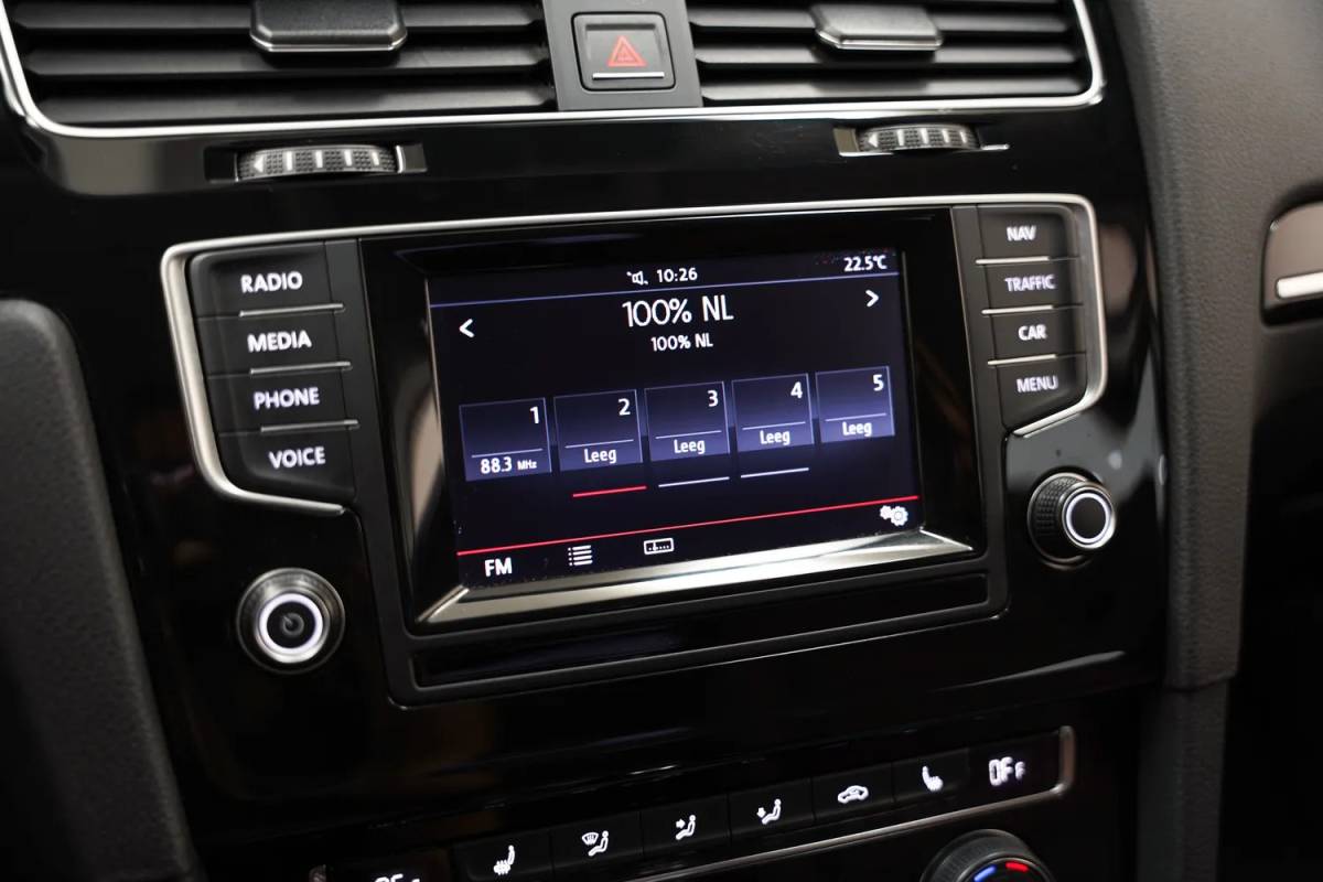 Volkswagen Golf Volkswagen Golf 1.4 TSI ACT Highline 5-drs Aut. [ Xenon Leder Navi Clima ]