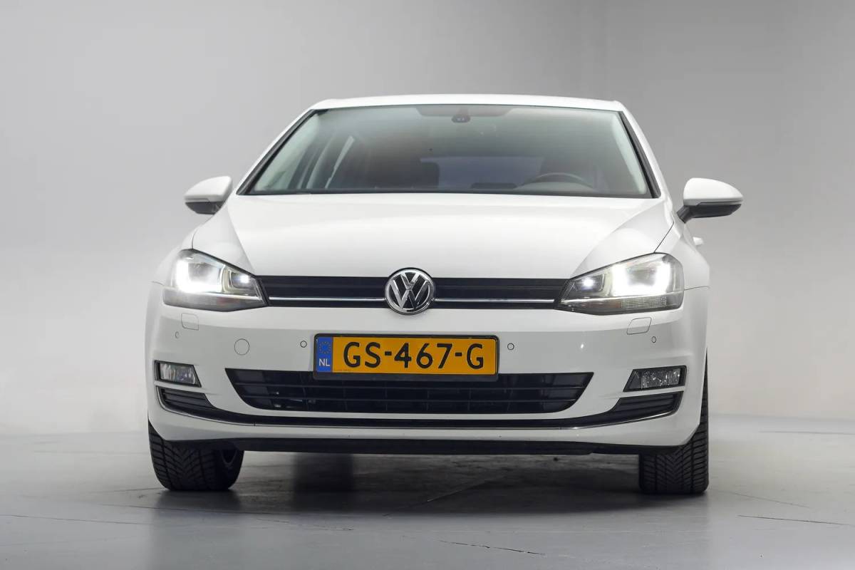 Volkswagen Golf Volkswagen Golf 1.4 TSI ACT Highline 5-drs Aut. [ Xenon Leder Navi Clima ]