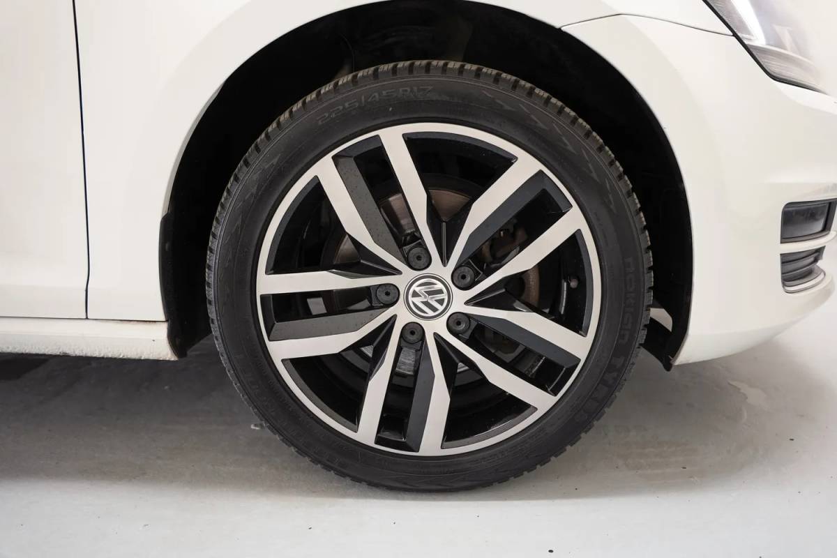 Volkswagen Golf Volkswagen Golf 1.4 TSI ACT Highline 5-drs Aut. [ Xenon Leder Navi Clima ]