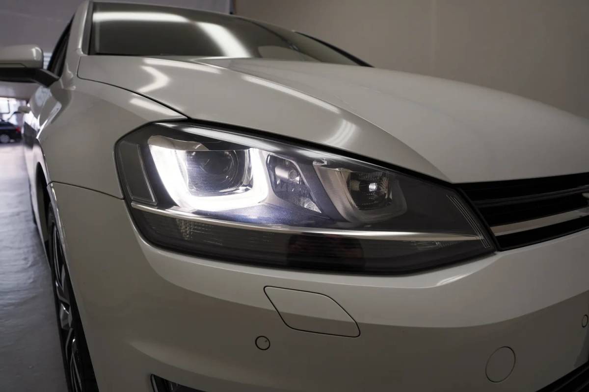 Volkswagen Golf Volkswagen Golf 1.4 TSI ACT Highline 5-drs Aut. [ Xenon Leder Navi Clima ]